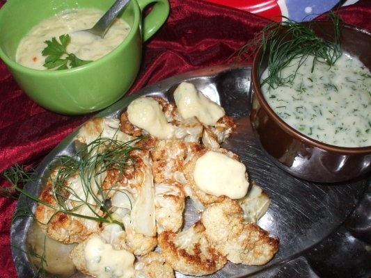 Buchetele de conopida cu usturoi si sos de marar