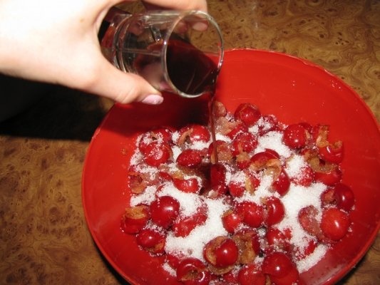 Placinte crocante cu cirese si visine