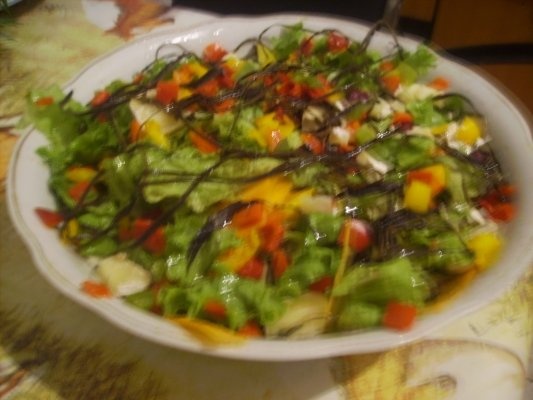 Salata Gomez