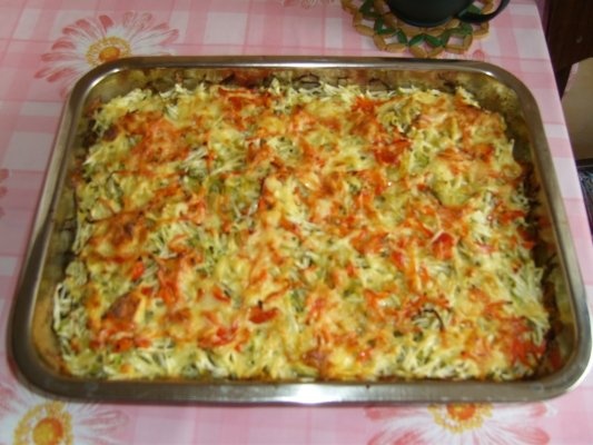 Dovlecei cu cartofi la cuptor