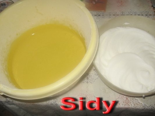 Prajitura cu visine din borcan- puse pe iarna