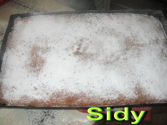 Prajitura cu visine din borcan- puse pe iarna