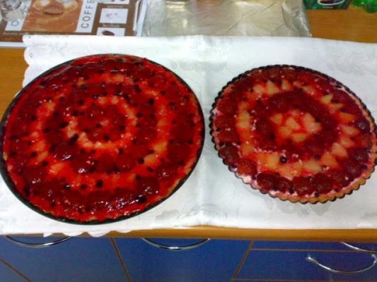 Tarta cu fructe de vara