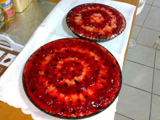 Tarta cu fructe de vara