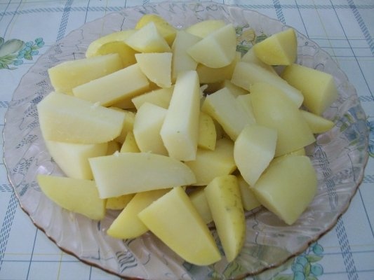 CARTOFI PRAJITI,FIERTI INAINTE