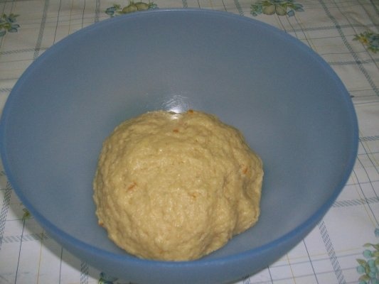 GOGOSELE UMPLUTE,IN CUPTOR