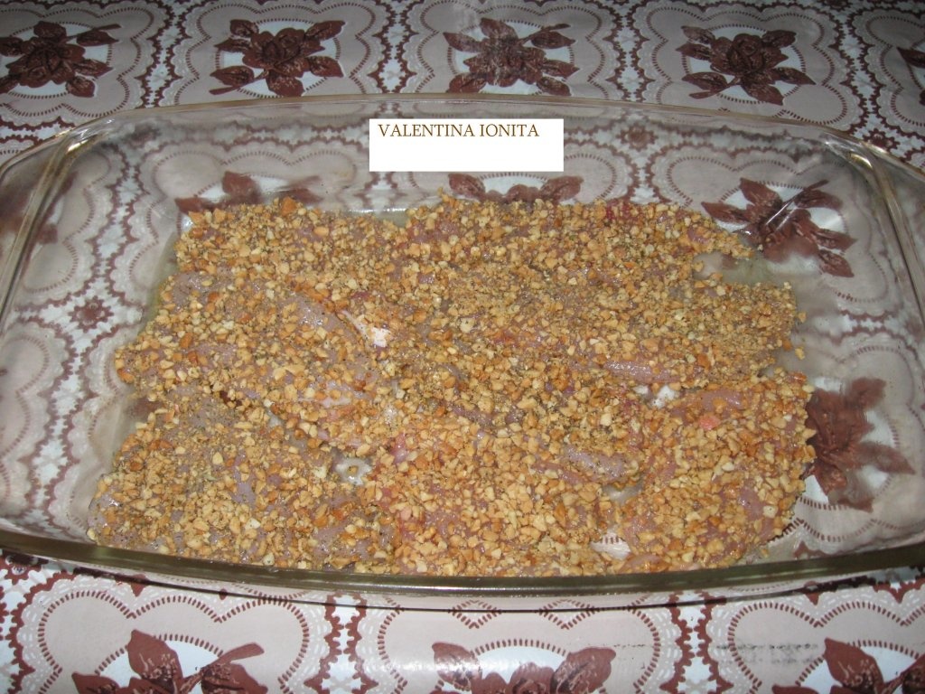 Piept de pui cu alune