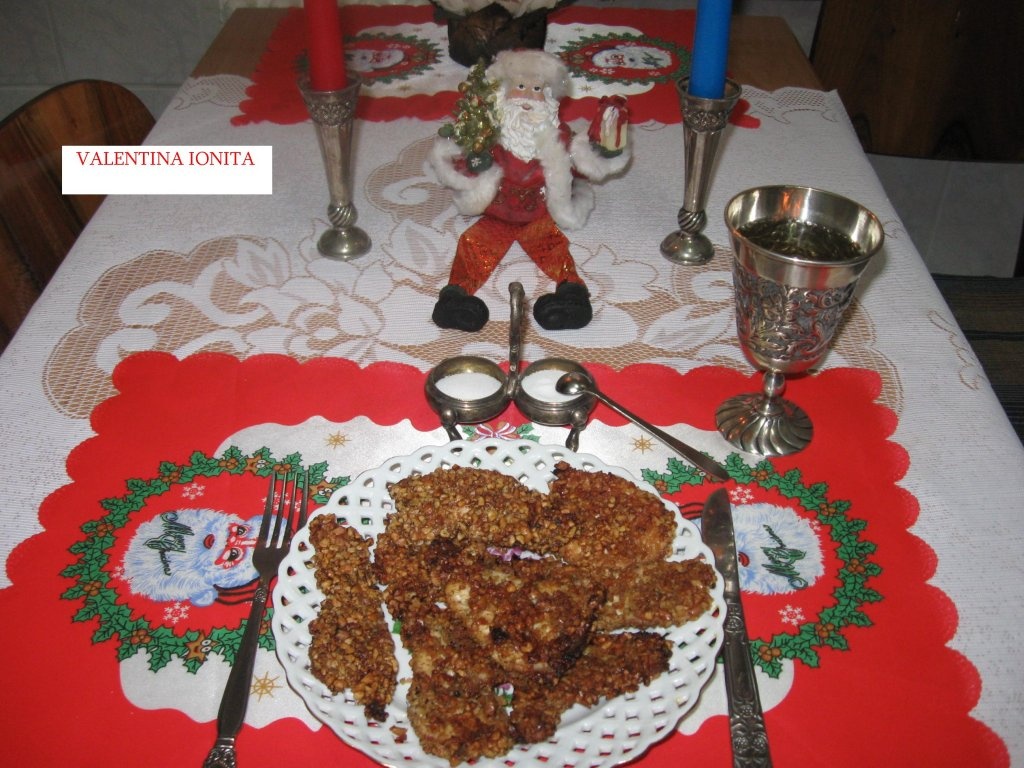 Piept de pui cu alune