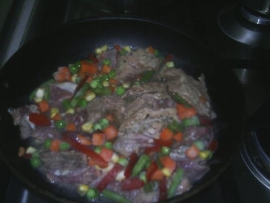 SOTE DE VITEL(VITA) CU LEGUME