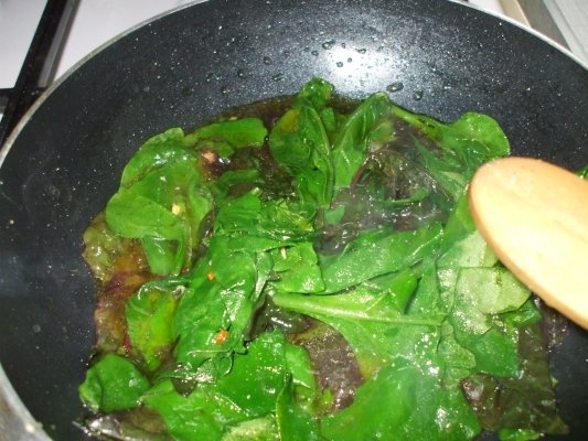 Ciocanele de pui cu spanac