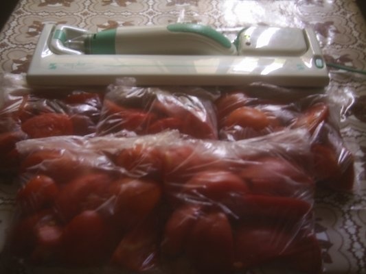 DIN CATEGORIA LEGUME CONGELATE  CRUDE - ROSII