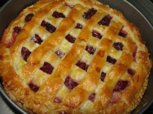 Placinta clasica cu visine