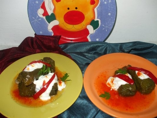 Sarmalute cu ciuperci in foi de vita