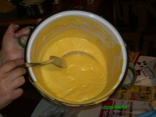 Prajitura cu iaurt si branza