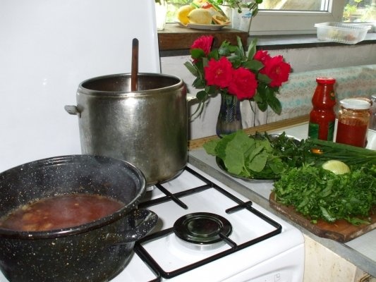 Ciorba de fasole cu jambon crud