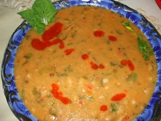 Ciorba de fasole cu jambon crud