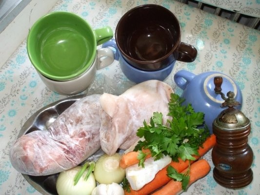 Ciorba de fasole cu jambon crud