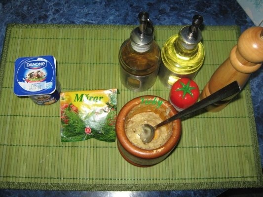 Sos de usturoi cu smantana