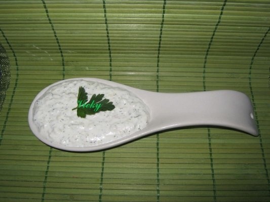 Sos de usturoi cu smantana