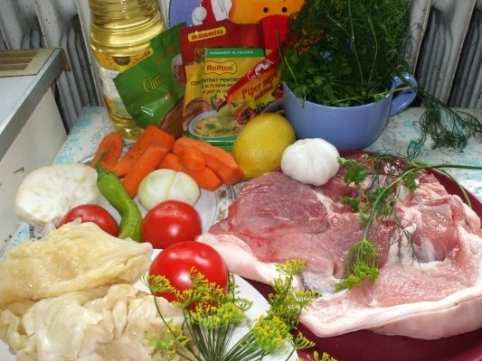 Jambon pe varza  la tava