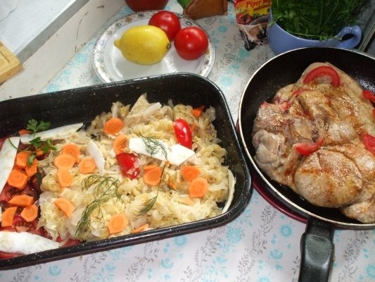 Jambon pe varza  la tava