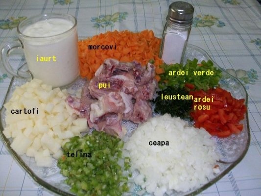CIORBA DE CARTOFI,CU IAURT