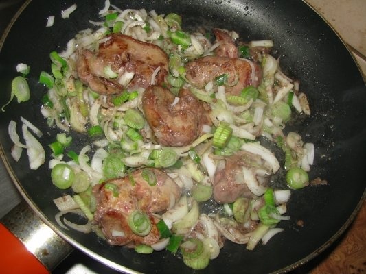 Peste cu ghimbir si sos caramel