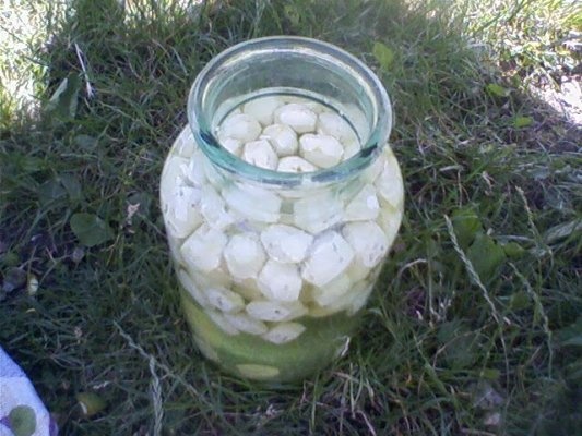 Dulceata de nuci verzi