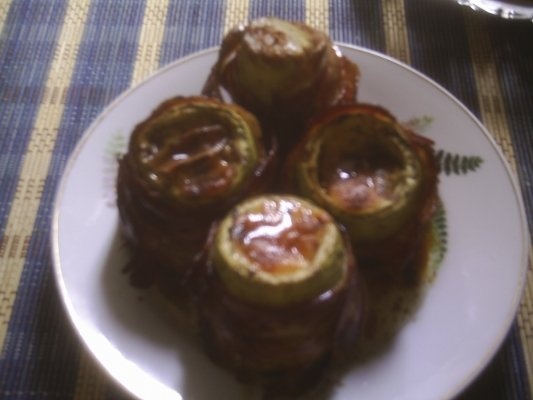 RULOURI DE DOVLECEI CU BACON