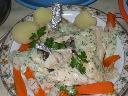 Pui rasol cu legume si sos de marar