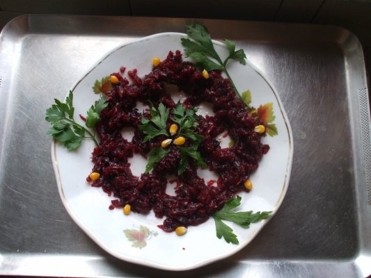 Salata de sfecla rosie