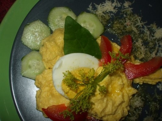 Pasta de oua cu cascaval