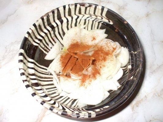 Salata de ceapa alba