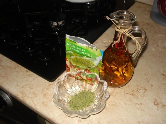 SALATA CU FASOLE ROSIE SI TON