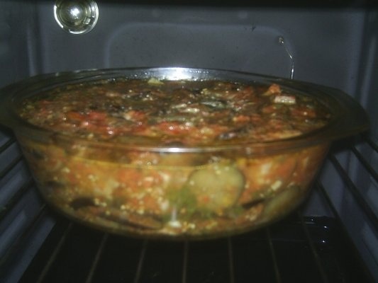 MANCARE DE VINETE FARA CARNE