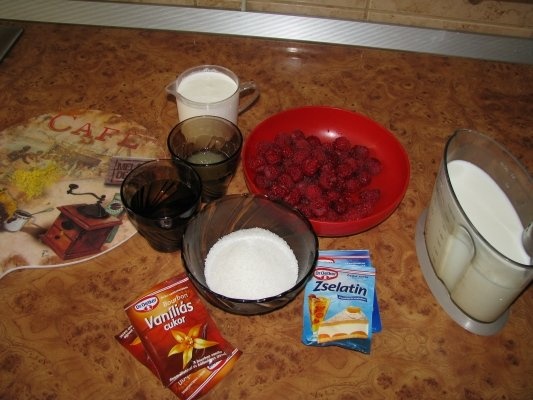 Crema de lamaie cu zmeura parfumata