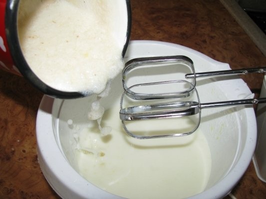Crema de lamaie cu zmeura parfumata