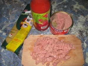 Spaghete cu sos de rosii si ciuperci