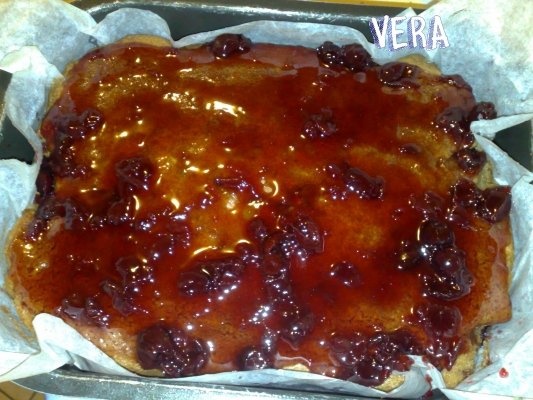 Prajitura sara-bezea si gem