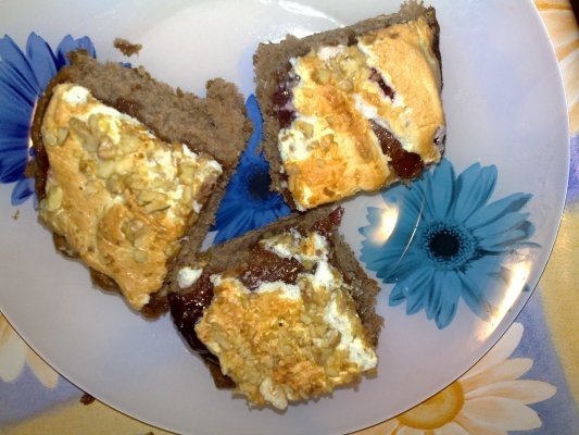 Prajitura sara-bezea si gem