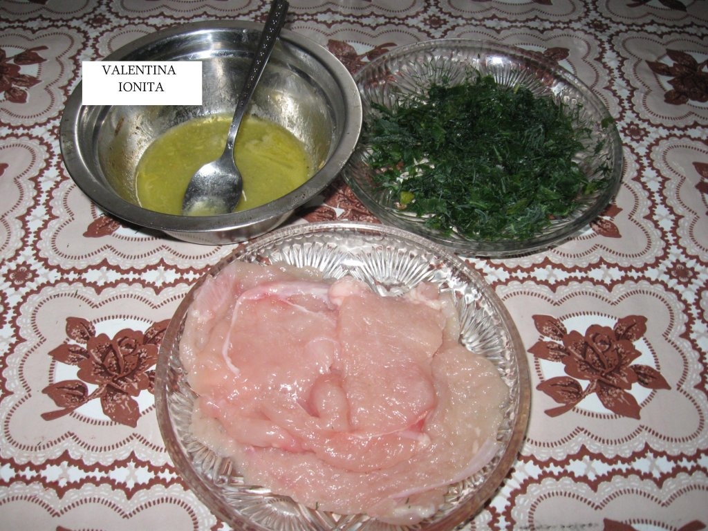 Piept de pui cu verdeata si cascaval