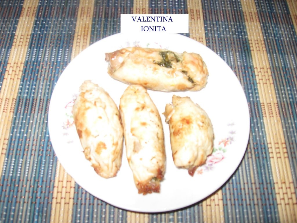 Piept de pui cu verdeata si cascaval