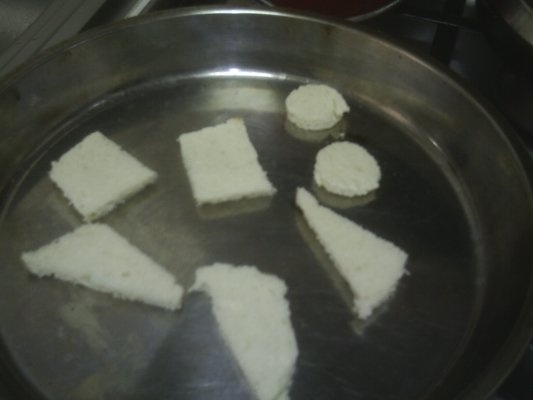 TARTINE CU ICRE NEGRE