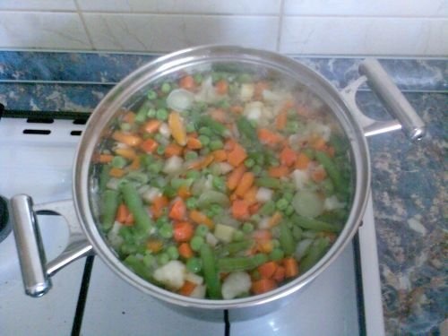 Garnitura de cartofi cu legume