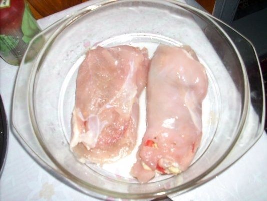 RULOURI DI PIEPT DE PUI CU CIUPERCI