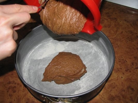 Tort cu 3 tipuri de ciocolata