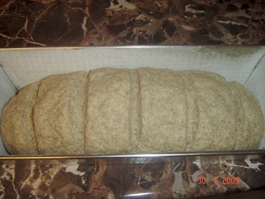 Paine de secara la o gustare de seara