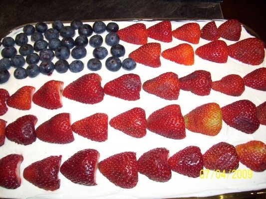 AMERICAN FLAG CAKE