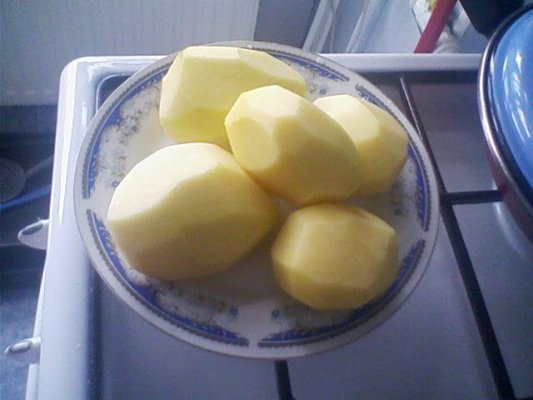 CARTOFI CU LEGUME IN FOLIE