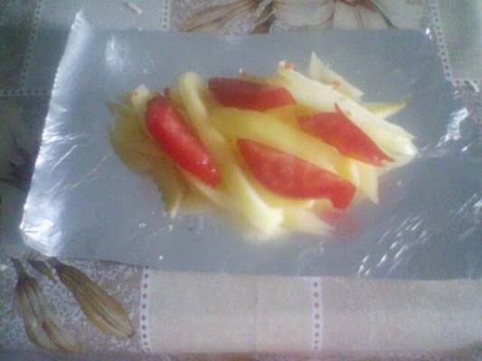 CARTOFI CU LEGUME IN FOLIE